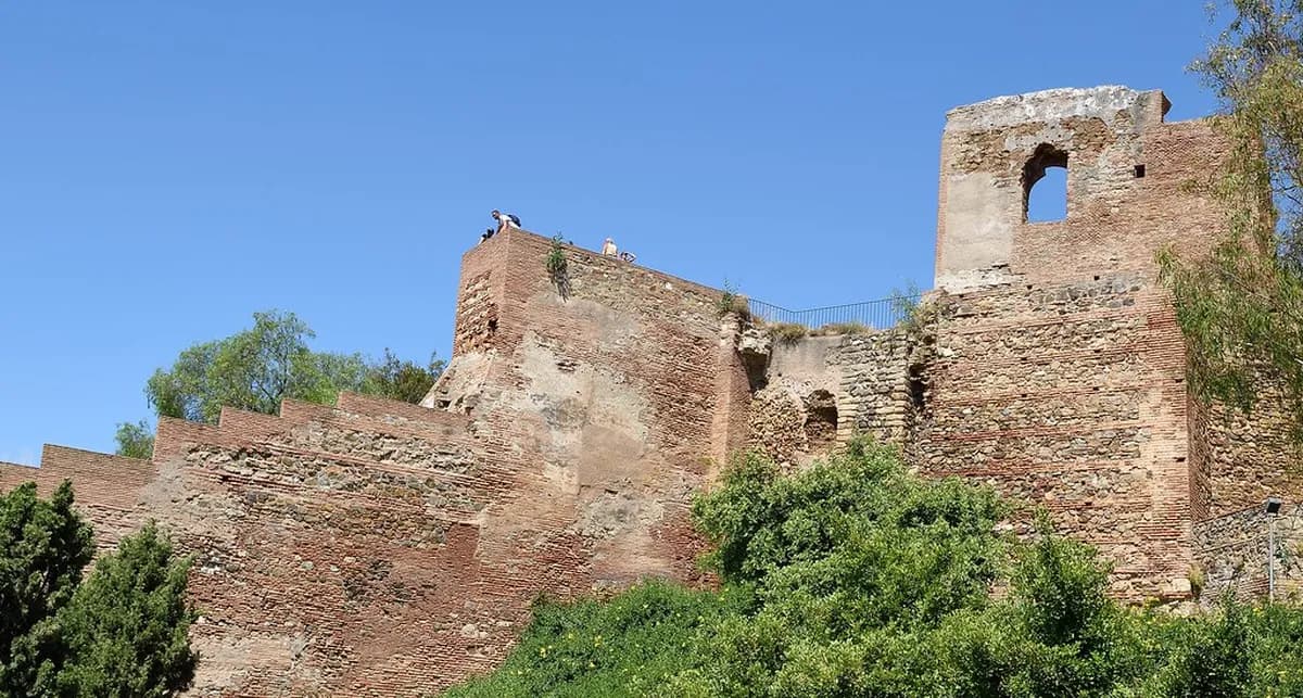 Alcazaba of Malaga Visitor Guide: History, Tips & Tickets