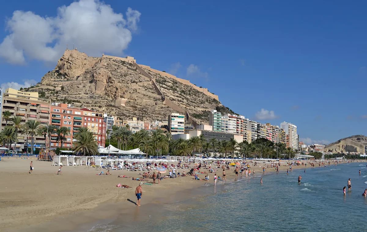 Alicante Weather by Month: 10 Key Things to Know
