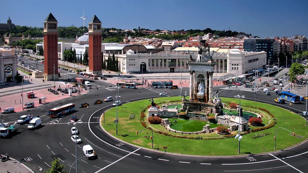 Best Time To Visit Barcelona: A Seasonal Travel Guide
