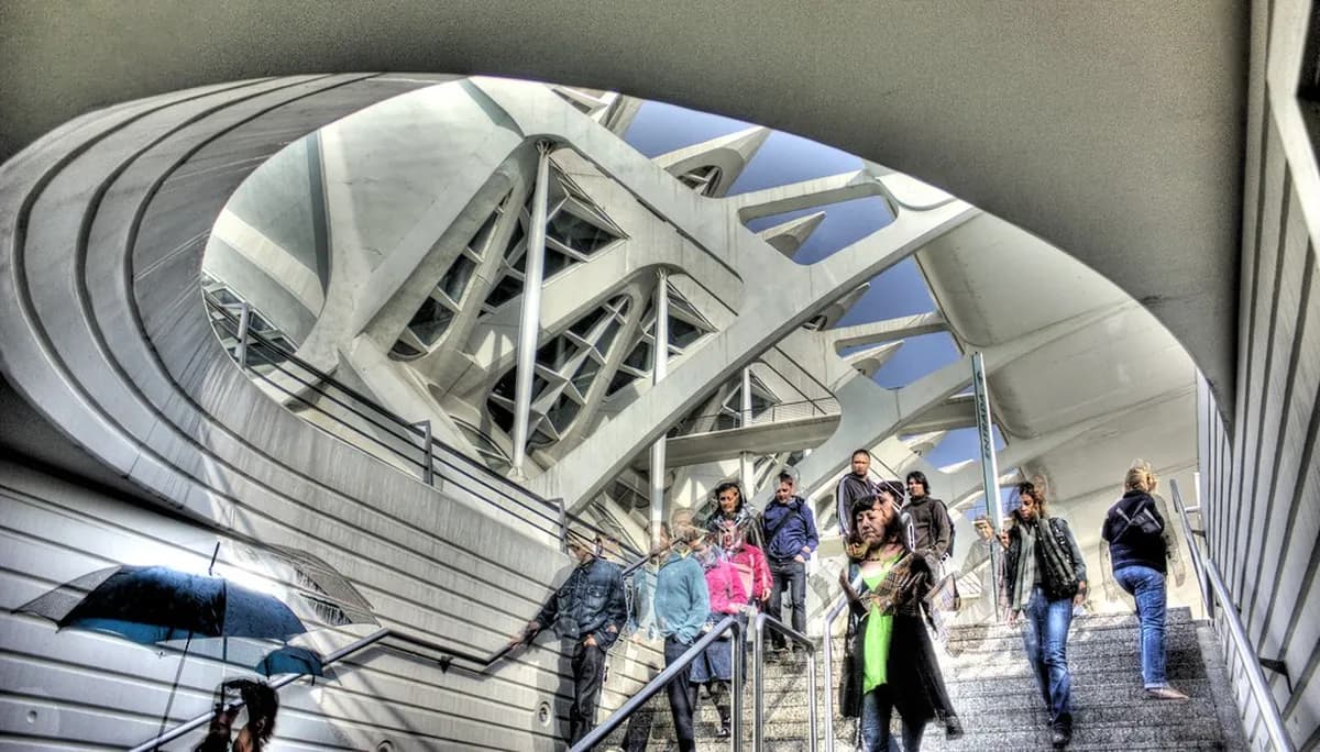 Getting Around Valencia Travel Guide
