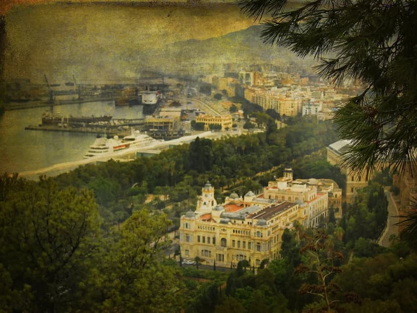 Gibralfaro Castle Visitor Guide: Plan Your Perfect Trip