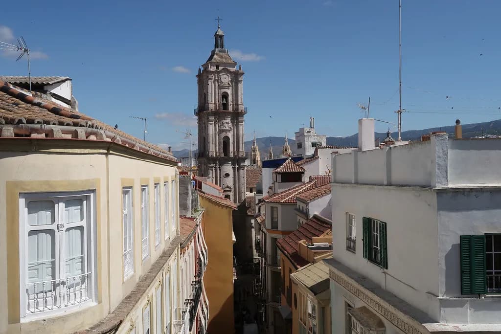 How to Get to Málaga: Airport & City Transport Guide