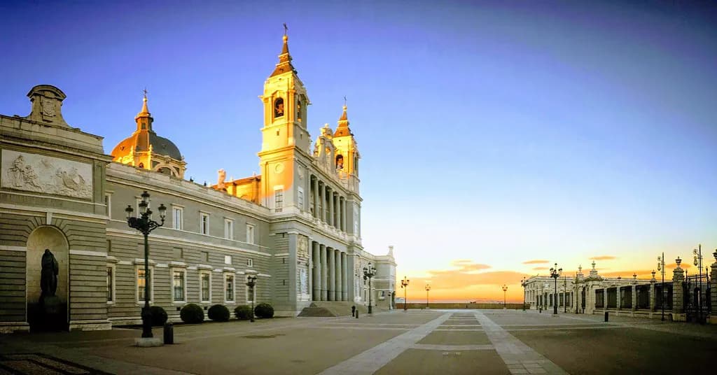 Madrid 2 Day Itinerary: Local Tips & Must-See Sights