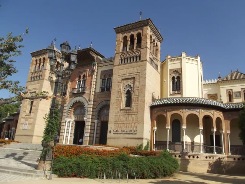 Plaza de España Visitor Guide: Tips, History & What to See in Seville