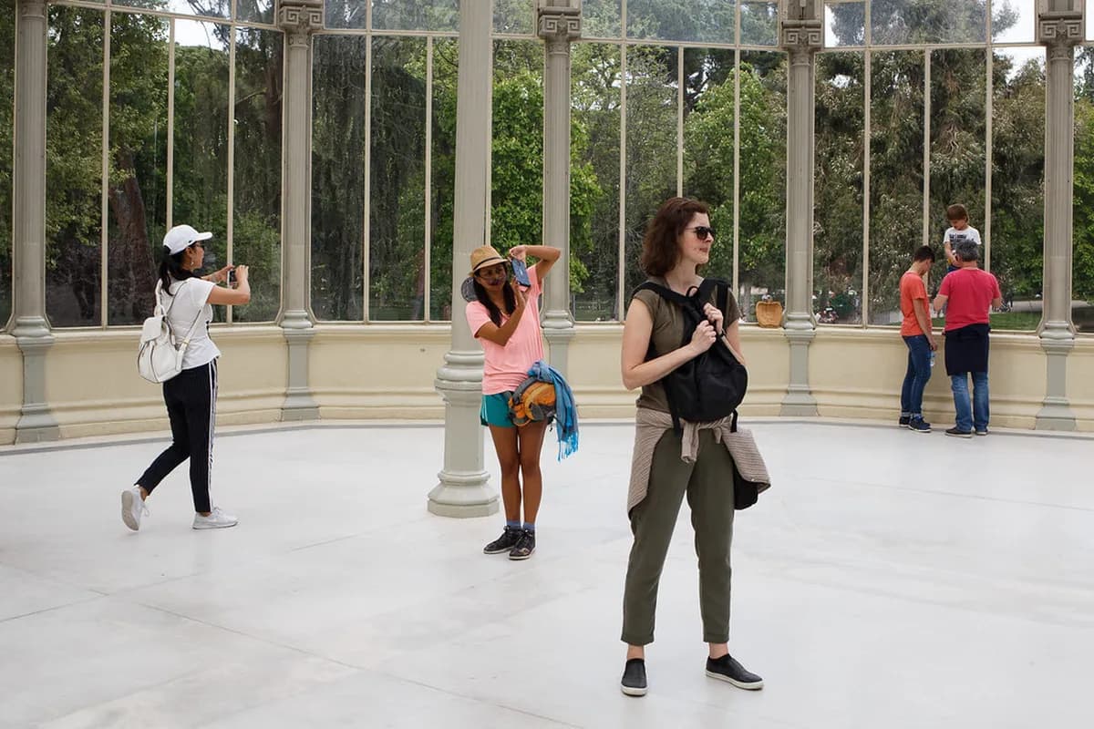 El Retiro Park Visitor Guide: Madrid's Green Oasis & Top Attractions