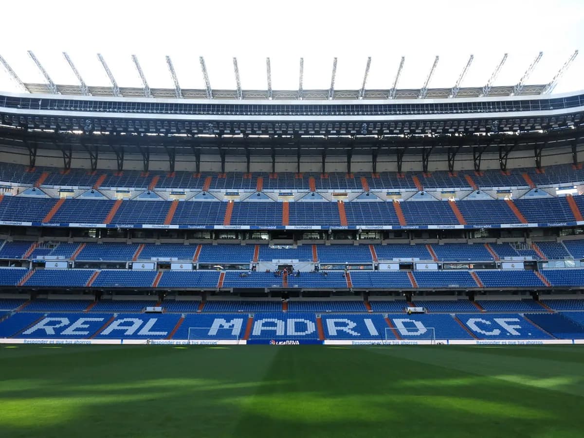 Santiago Bernabéu Stadium Visitor Guide: Tours, Tickets & What to Expect