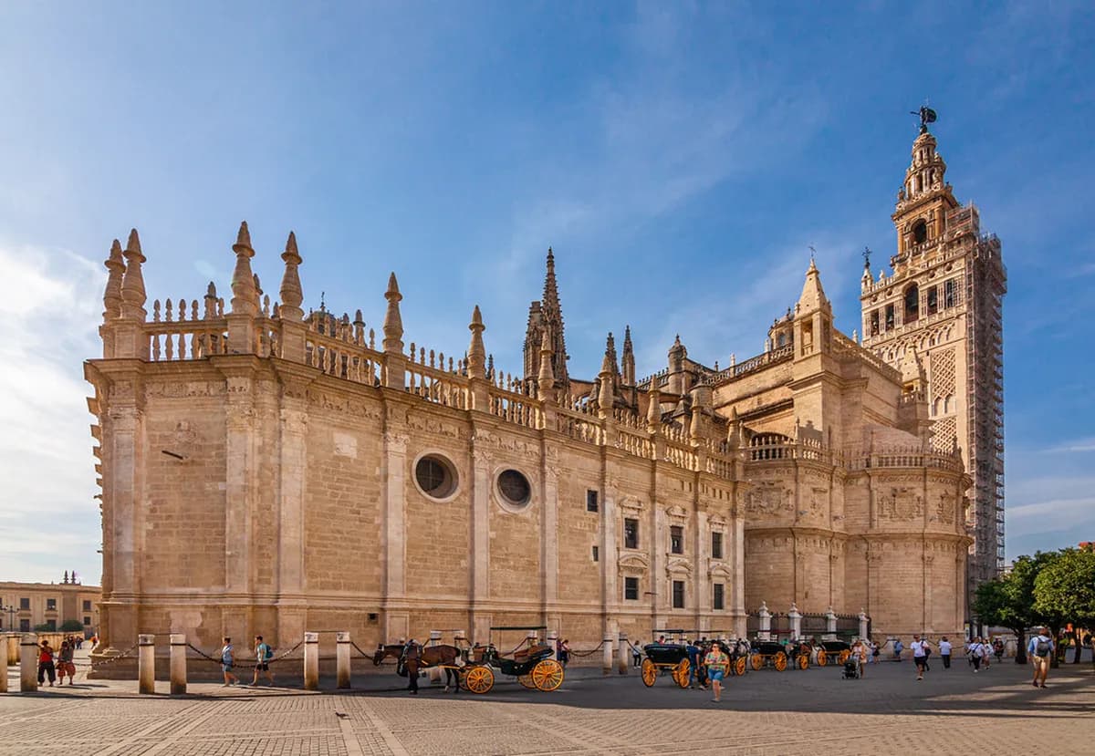 Seville Cathedral & La Giralda Visitor Guide: Tickets, Tips & Tours