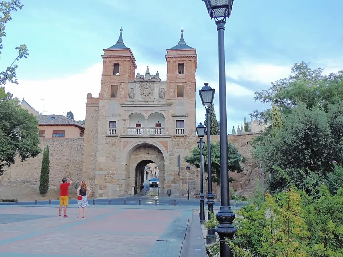 Toledo Synagogues and Jewish Quarter Guide: 12 Key Highlights