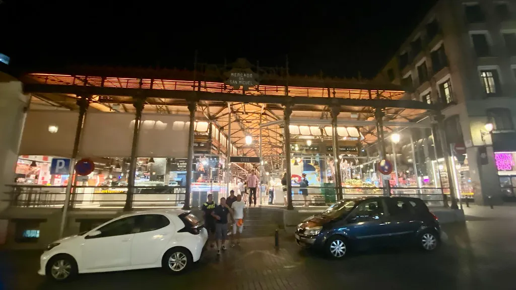 What to Eat and Drink: A Culinary Tour of the Market in Madrid, Spain