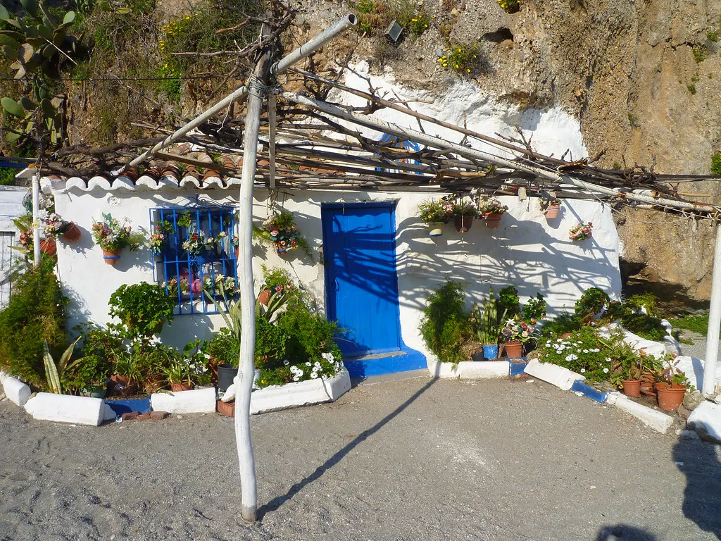 Planning Your Nerja Day Trip: Logistics & Tips in Málaga, Spain