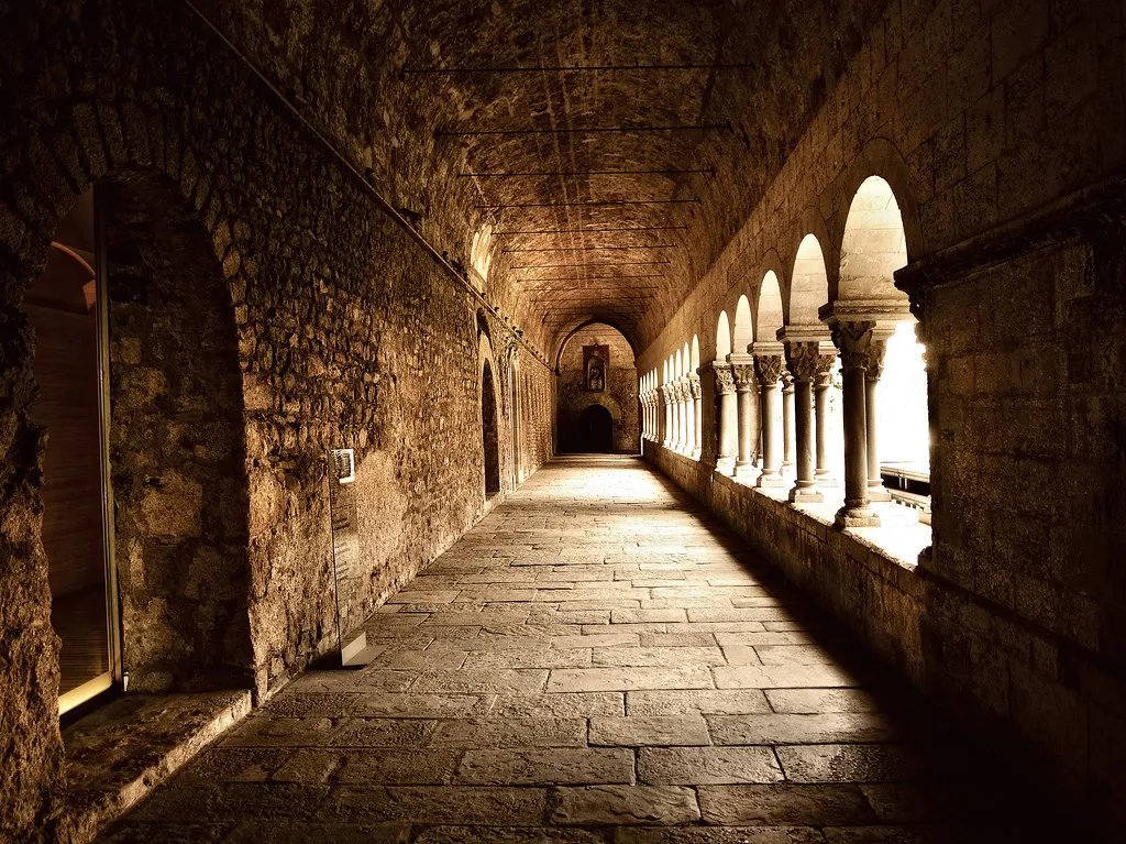 2. Wander Through Park Güell in Barcelona, Spain